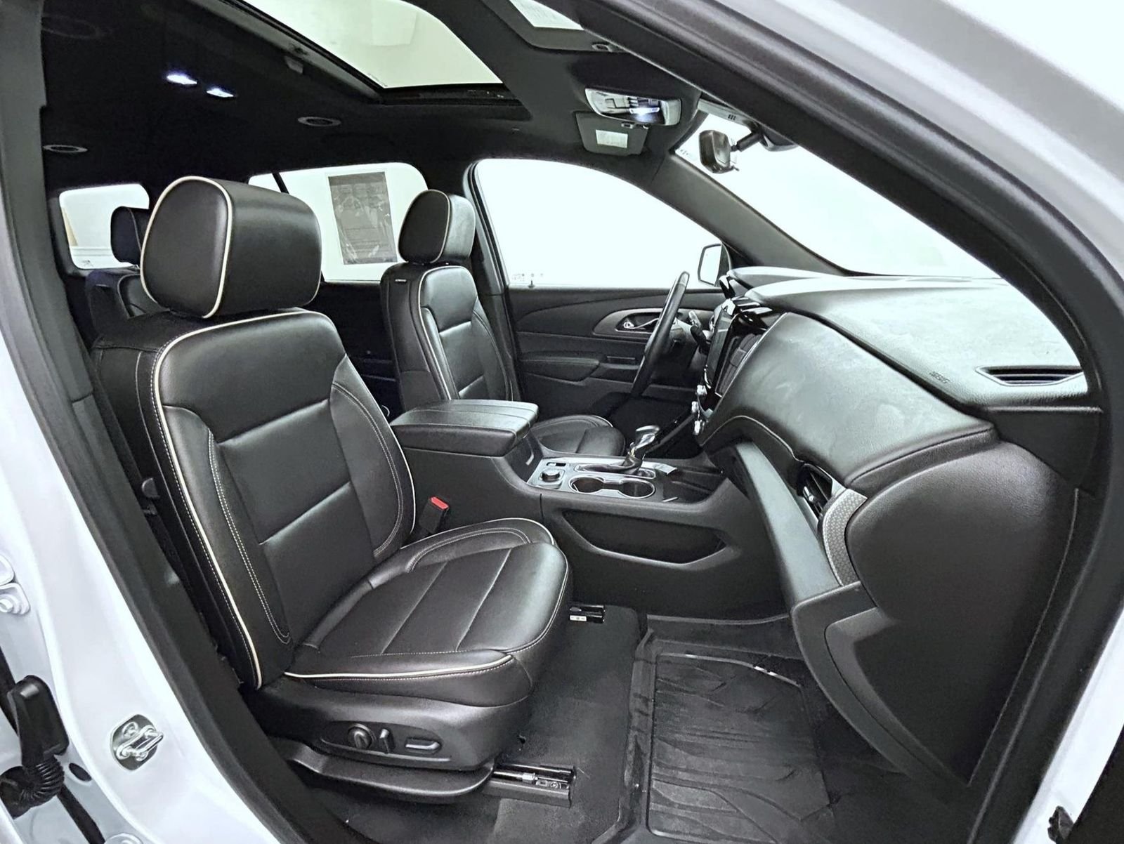 Used 2023 White Chevrolet Premier image 15