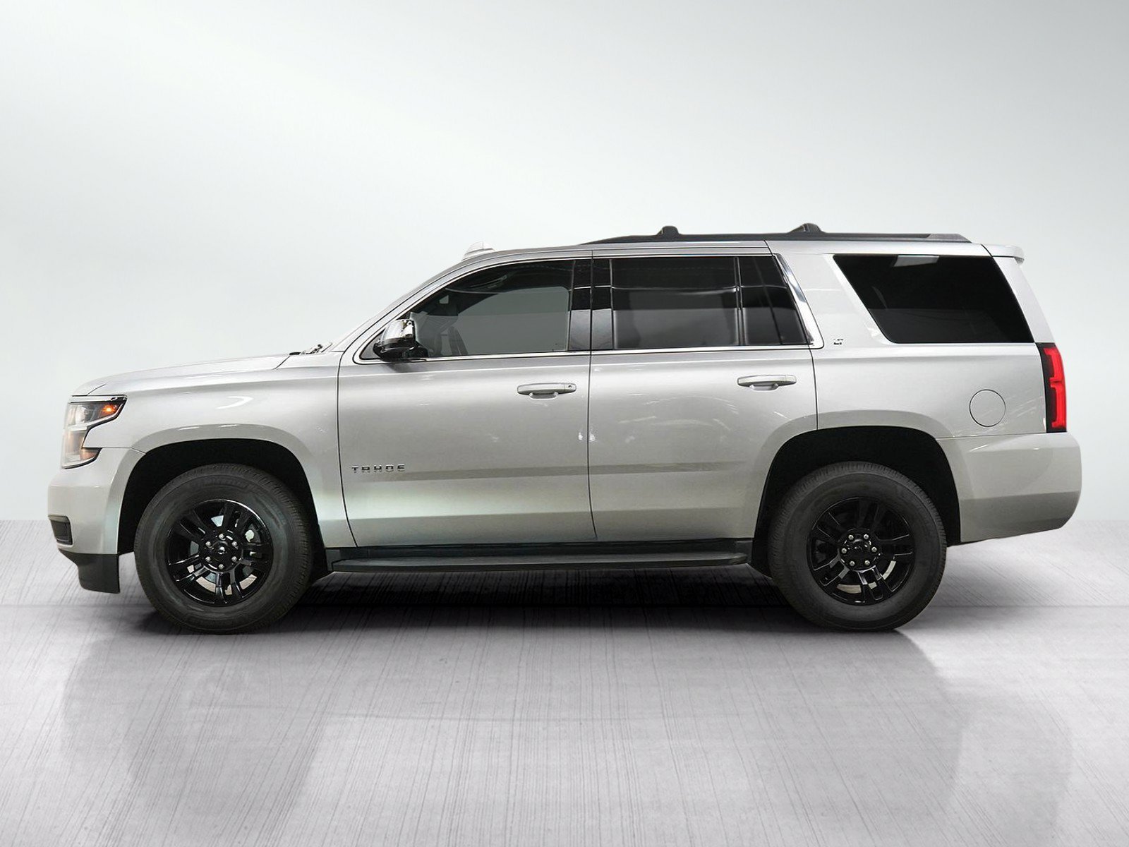 Used 2020 Chevrolet Tahoe LT with VIN 1GNSKBKC1LR207834 for sale in White Bear Lake, Minnesota