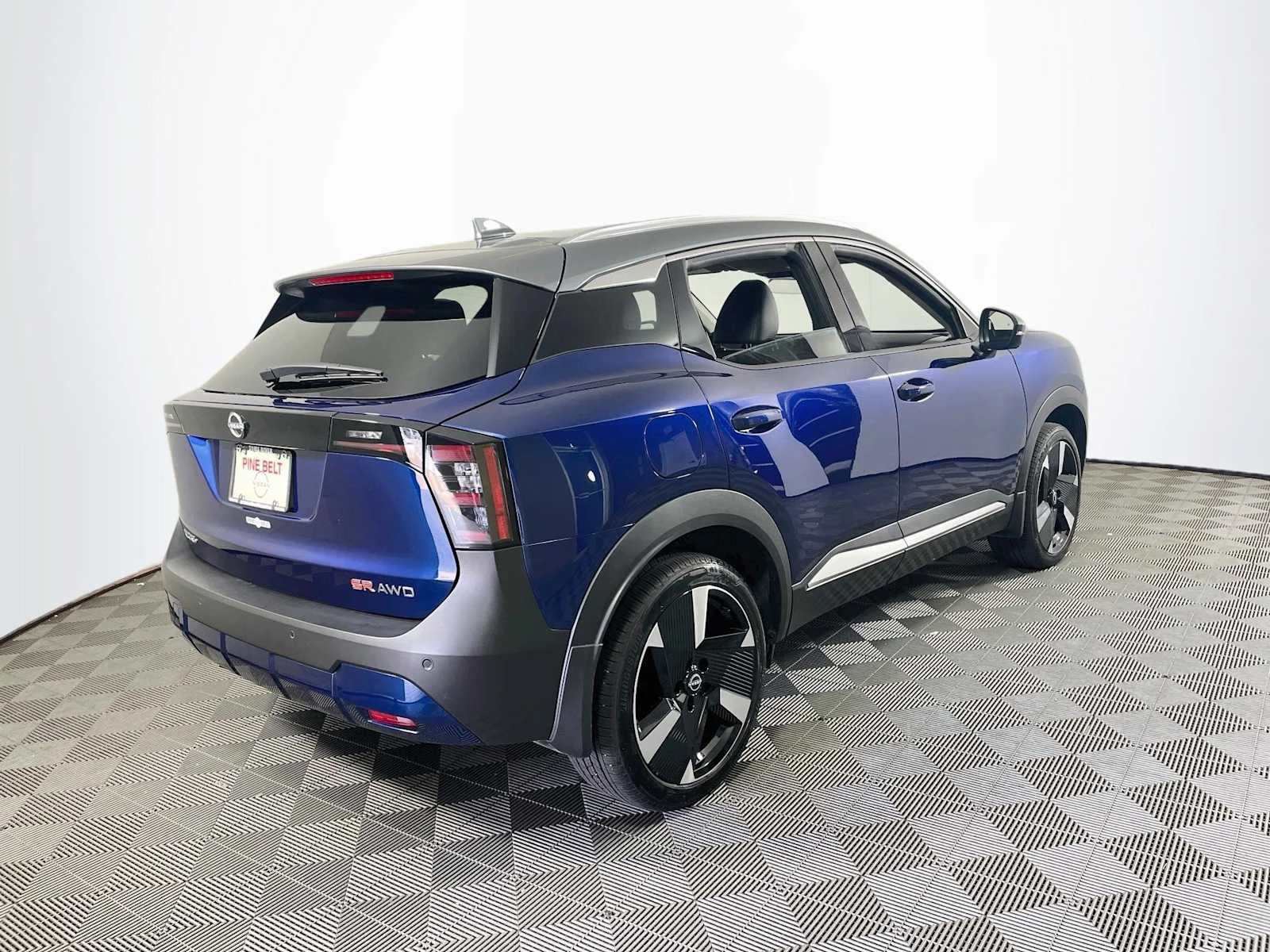 Used 2025 Deep Blue Pearl/Gun Metallic Nissan SR image 4