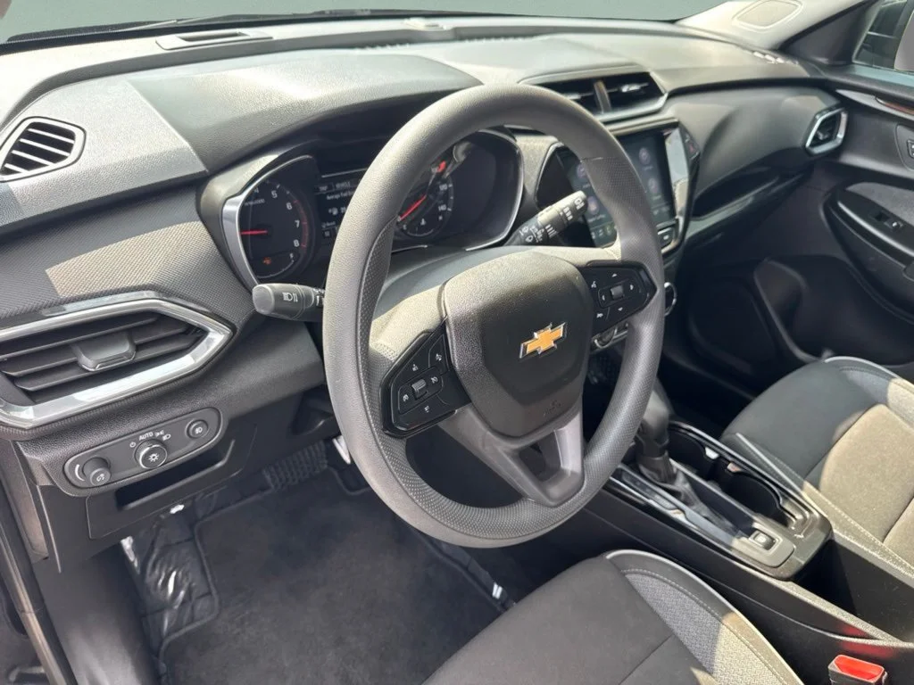 Used 2021 Mosaic Black Metallic Chevrolet LT image 20