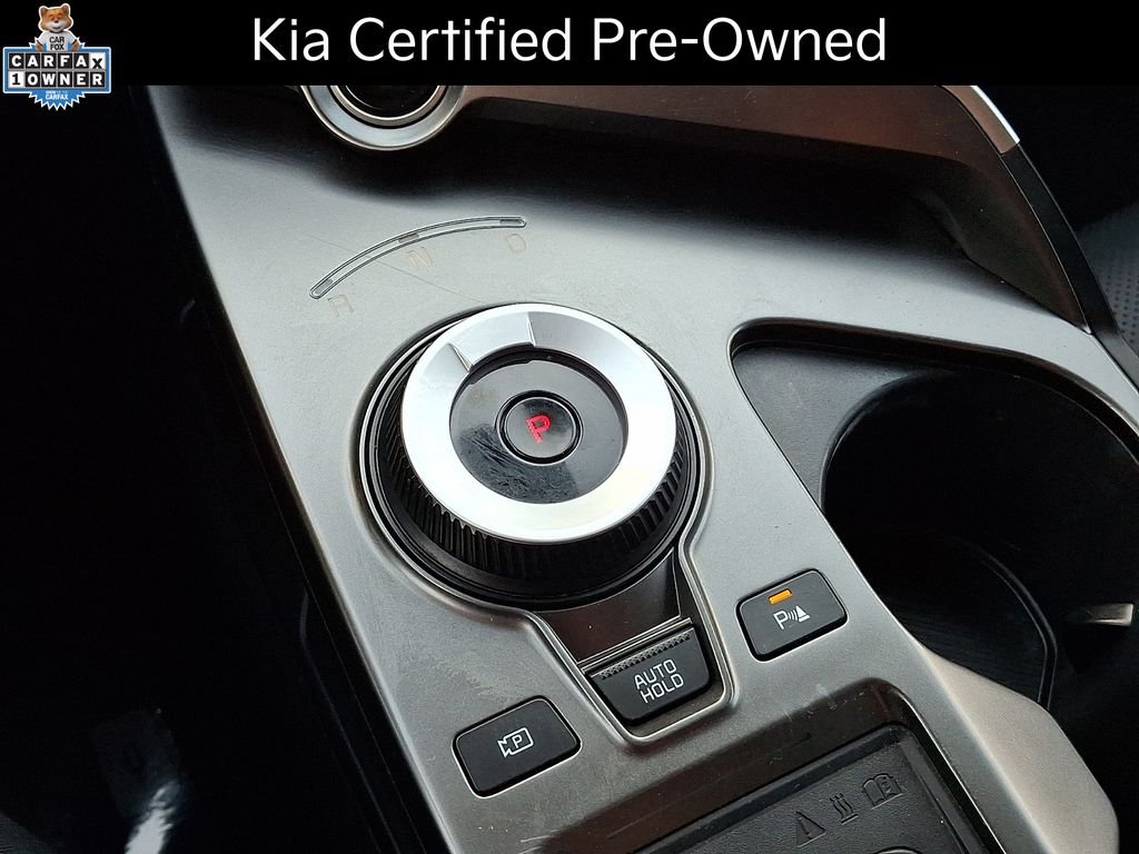 Certified Used 2024 White Kia Wind image 16