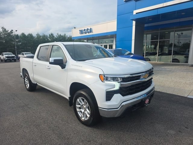 New 2026 Summit White Chevrolet LT (2FL) image 1