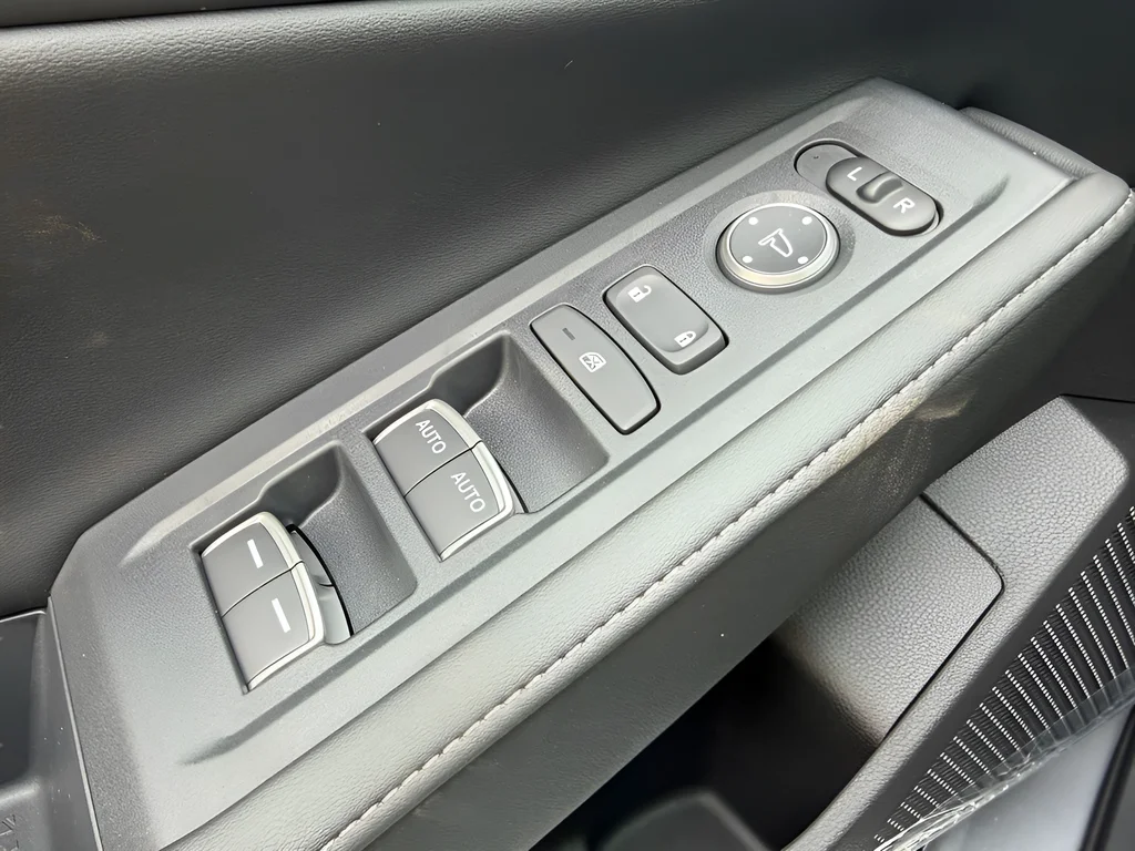 2026 Honda Accord Hybrid Sport-L - Photo 18
