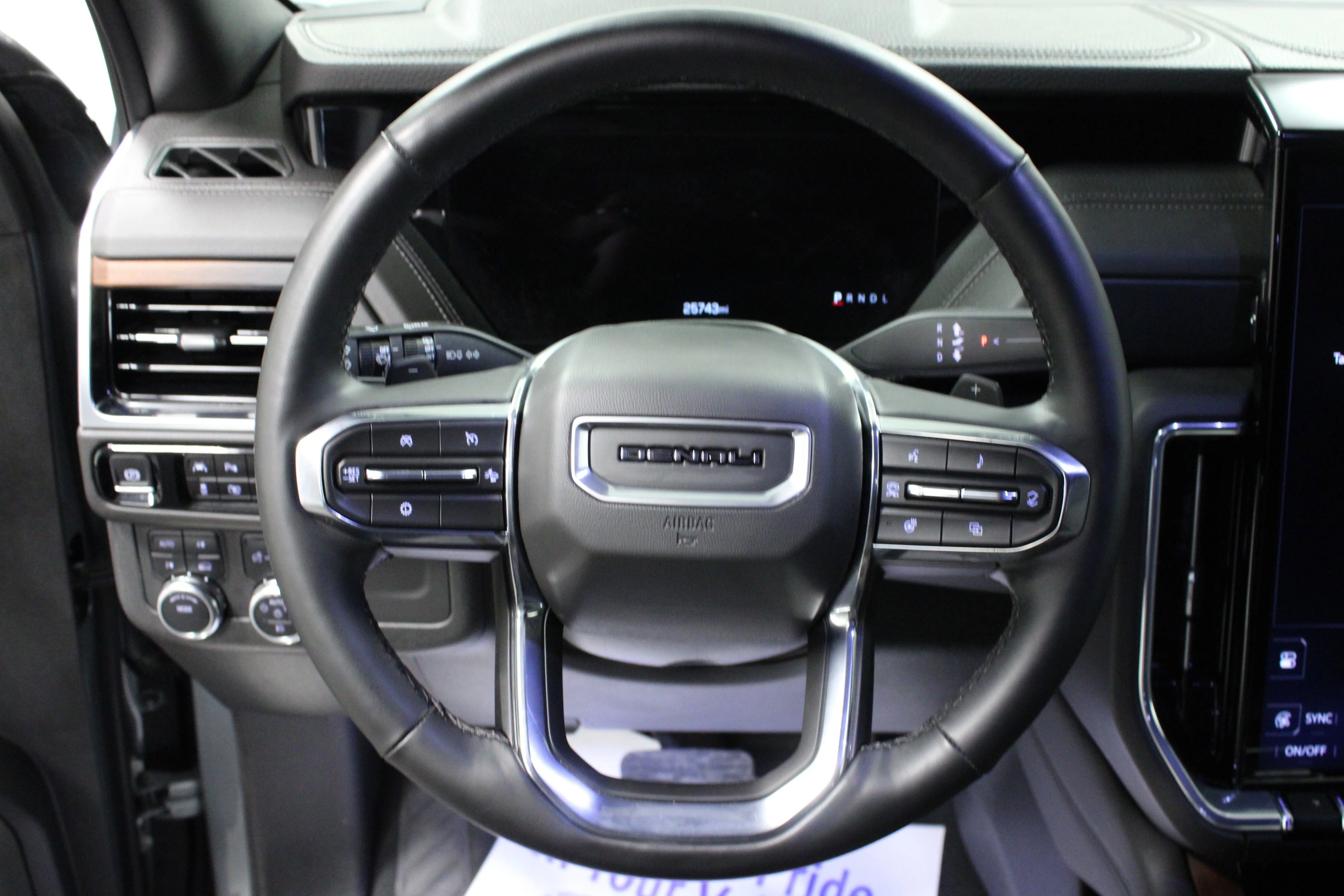 Used 2025 Sterling Metallic GMC Denali image 18