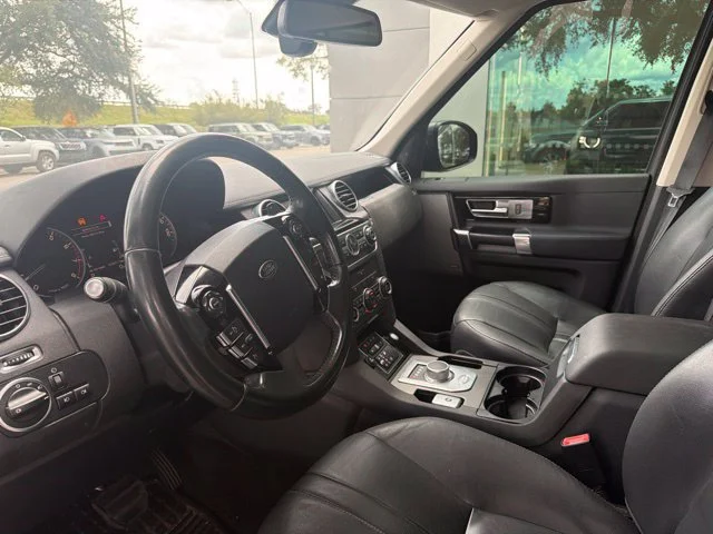 Used 2016  Land Rover HSE image 6