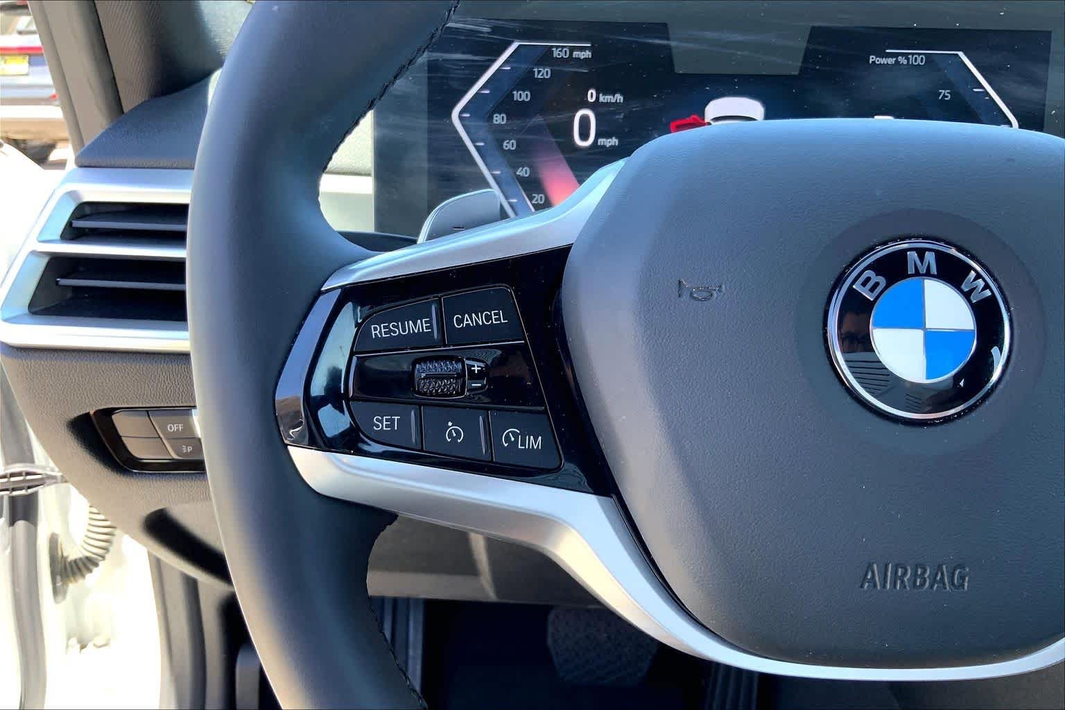 2025 BMW 3 Series 330i - Photo 24