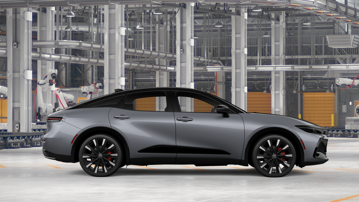 New 2027 Heavy Metal with Black bi-tone Toyota Platinum image 12
