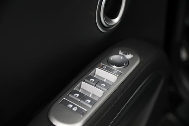 New 2026 Black Hyundai SEL 8P image 13