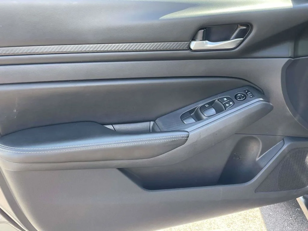 Used 2025 Gray Nissan 2.5 SV image 15