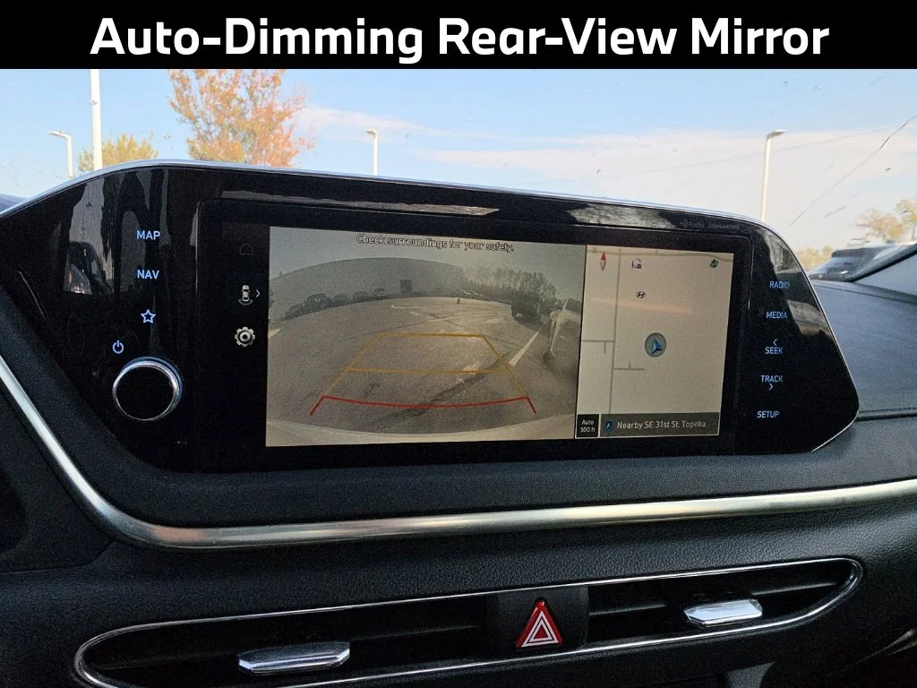 Used 2023 Silver Hyundai SEL image 12