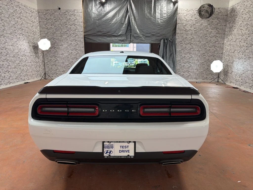 Used 2023 White Dodge SXT image 6