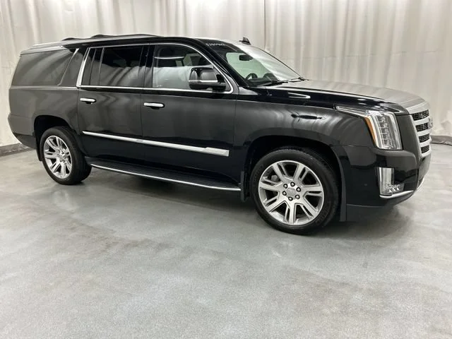 2019 Cadillac Escalade ESV AWD Luxury's photo