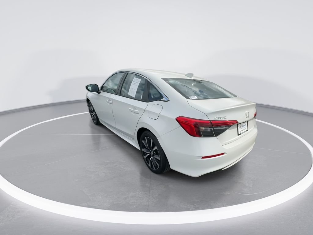 Used 2024 White Honda EX image 6