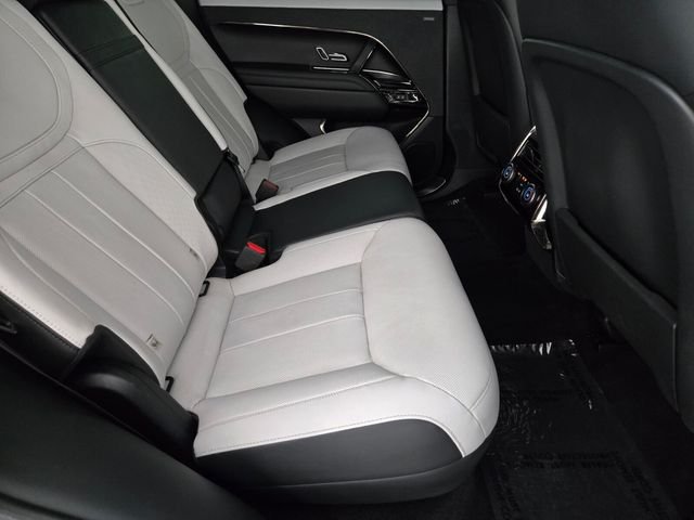 Used 2023 Gray Land Rover SE Dynamic image 17