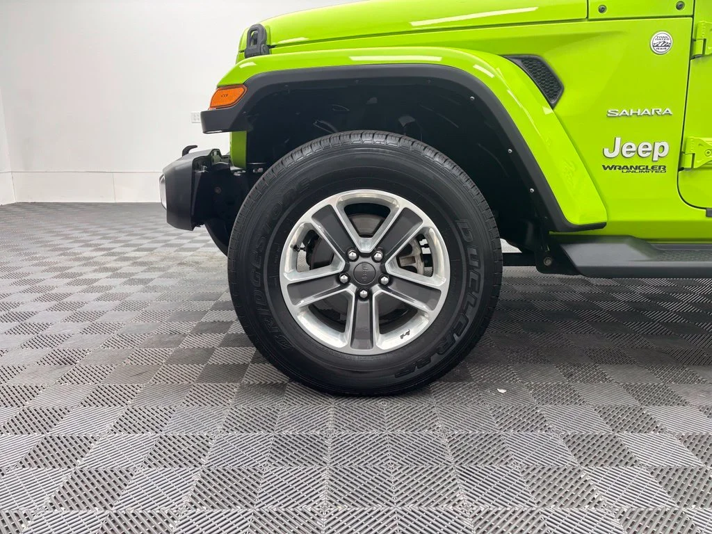 Used 2021 Green Jeep Unlimited Sahara image 15