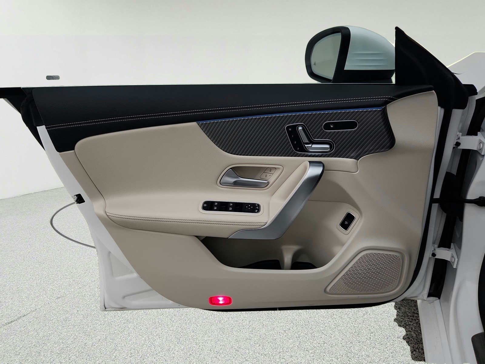 Certified Used 2026 Polar White Mercedes-Benz CLA 250 image 30
