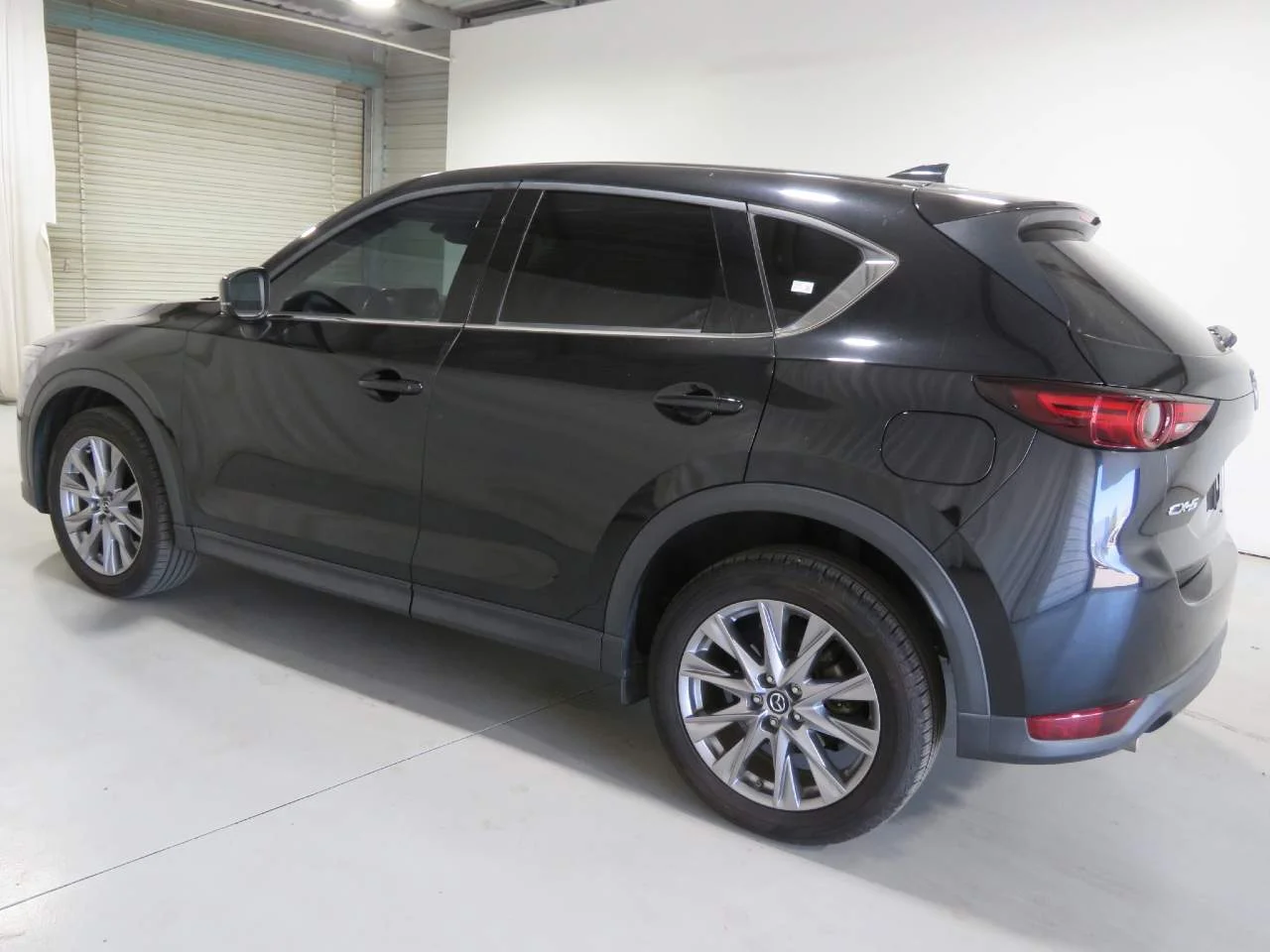 Used 2019 Jet Black Mica Mazda Grand Touring image 8