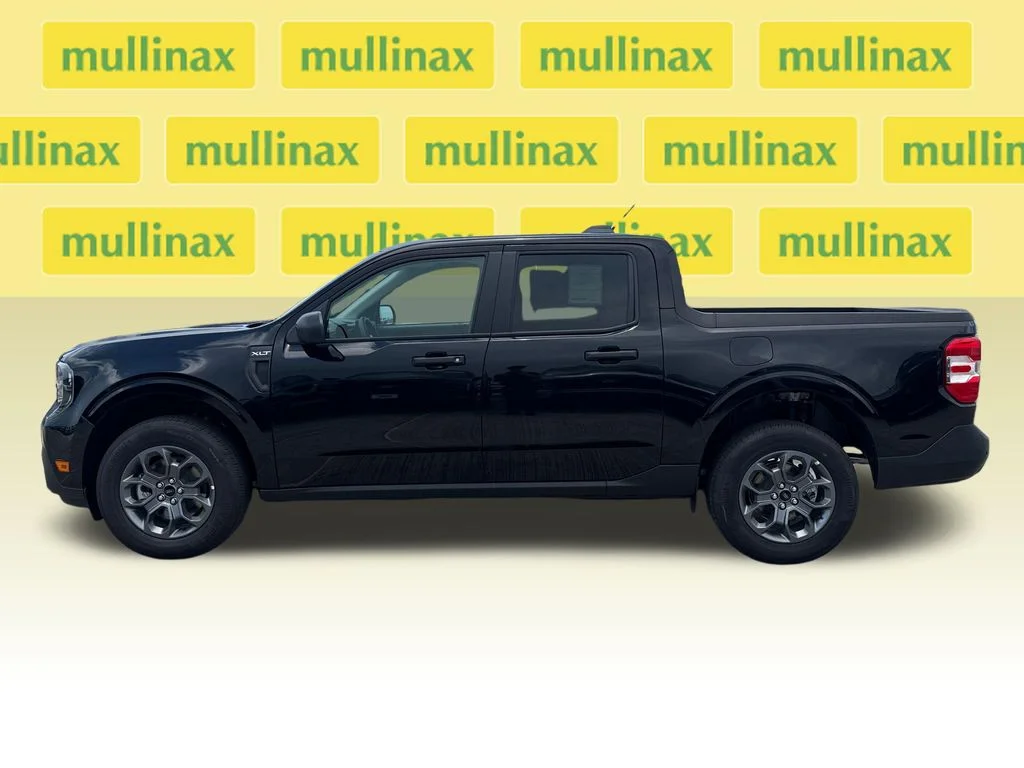 New 2026 Black Ford XLT image 2