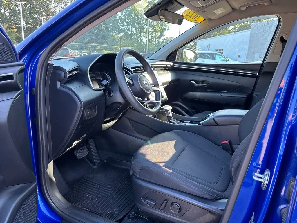 Used 2022 Blue Hyundai SEL image 5