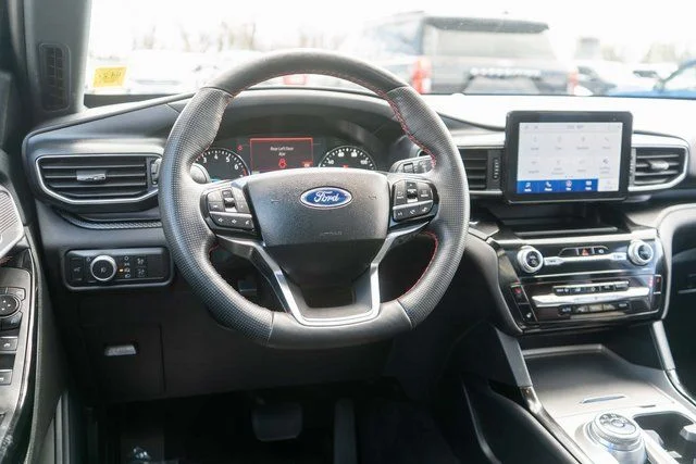 Used 2022 Black Ford ST-Line image 14