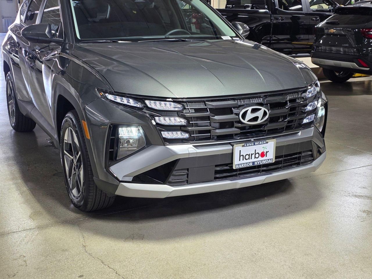 New 2026 Amazon Gray Hyundai SEL AWD image 9