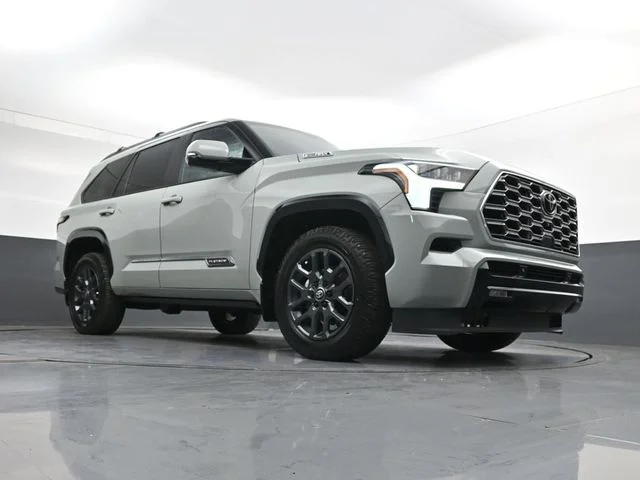 Used 2025 Lunar Toyota Platinum image 31