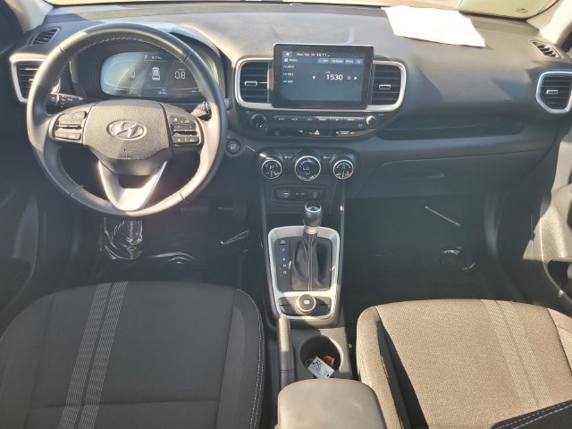 Used 2025 White Hyundai SEL image 16