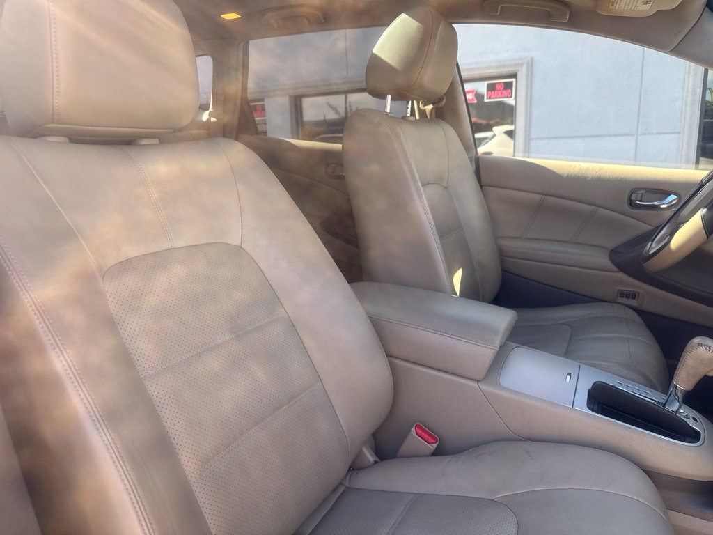 Used 2012 White Nissan SL image 20