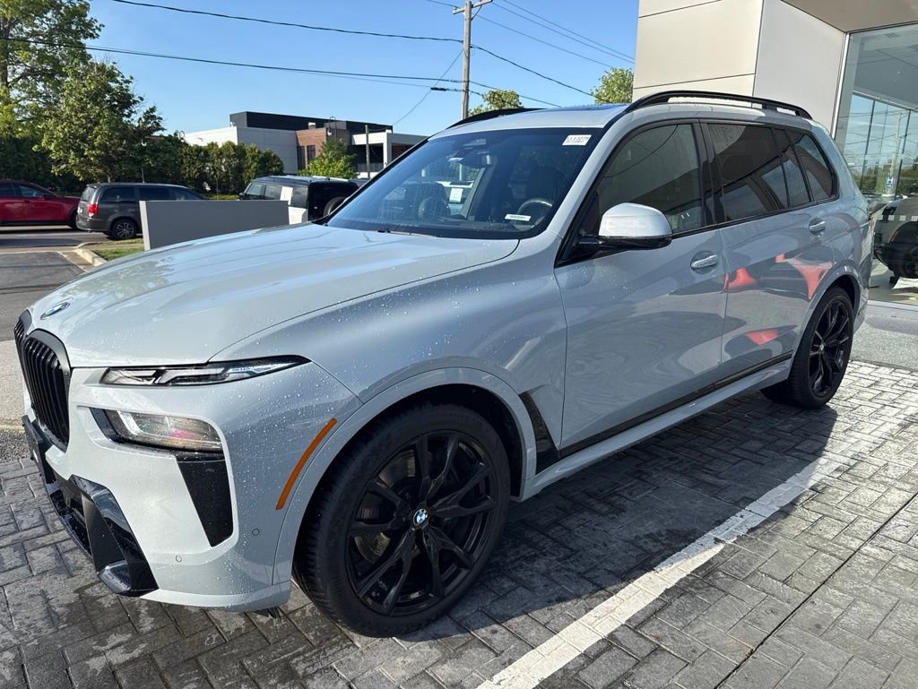 2024 BMW X7 xDrive40i's photo