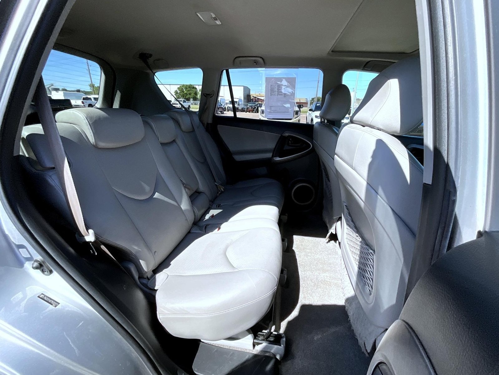 Used 2007 Silver Toyota Limited image 19