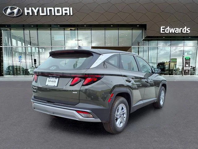 New 2026 Green Hyundai SE image 7
