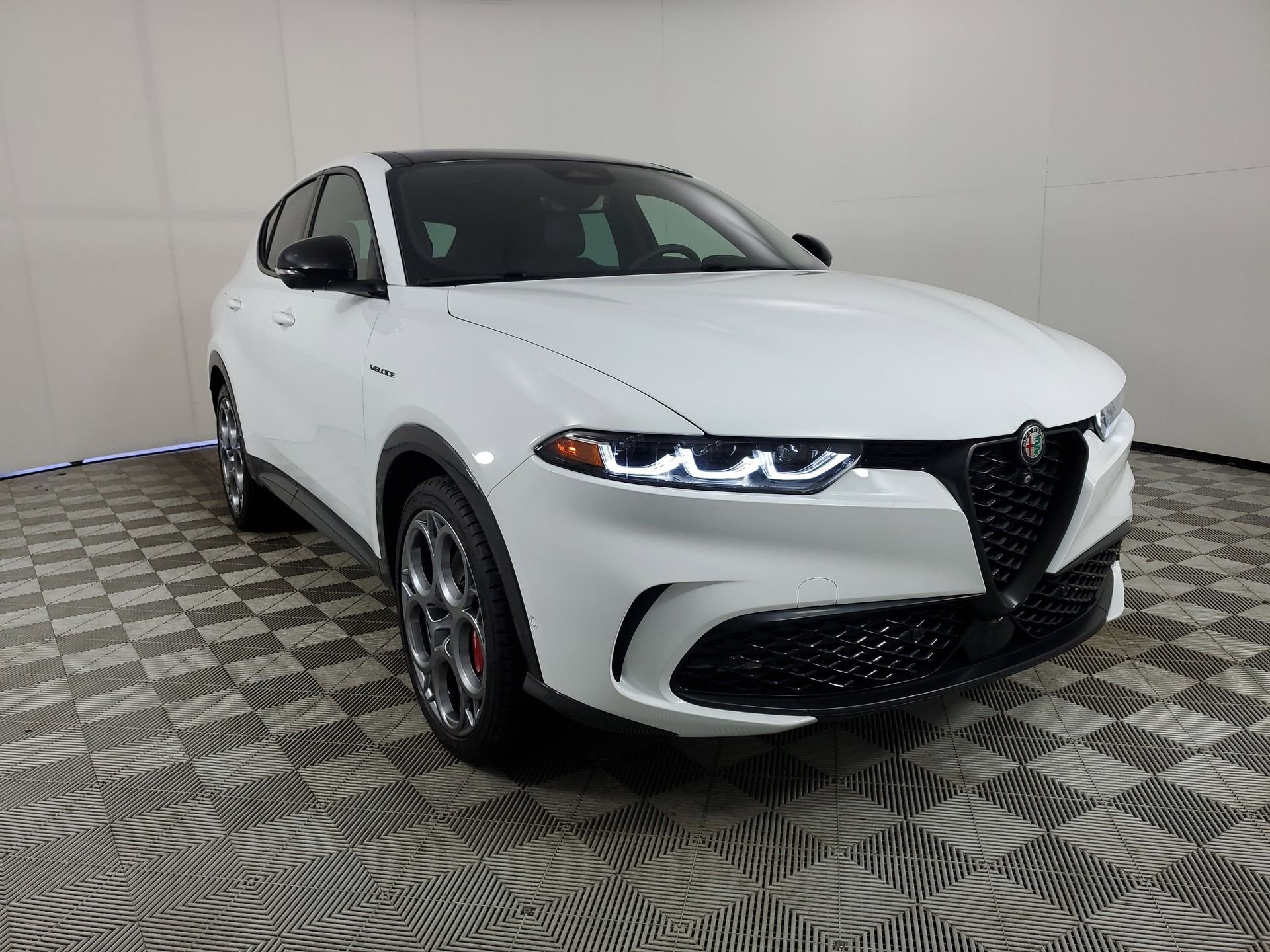 Used 2024 Alfa Romeo Tonale Veloce with VIN ZASPATDW8R3049832 for sale in Stuart, FL