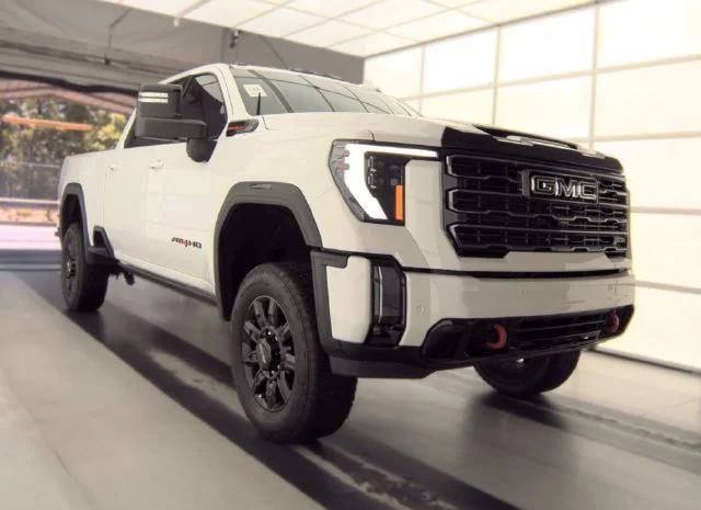 Used 2024 Summit White GMC AT4 image 5