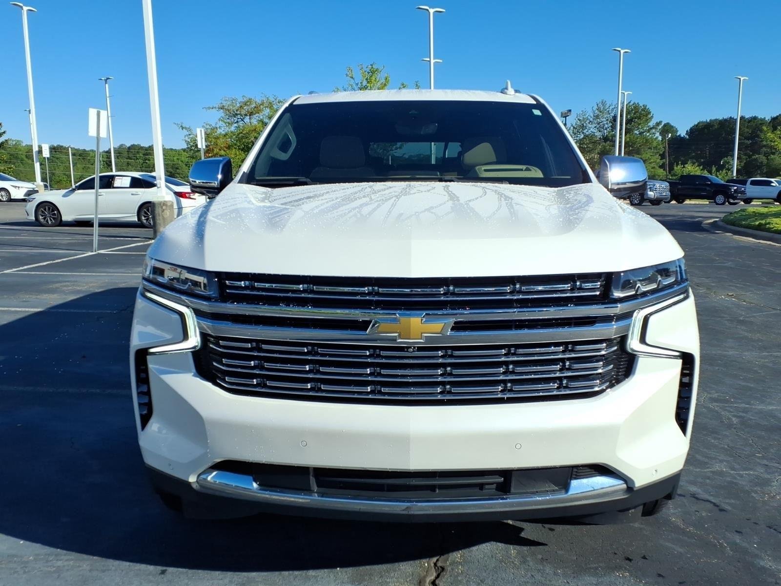 Used 2024 Iridescent Pearl Tricoat Chevrolet Premier image 13