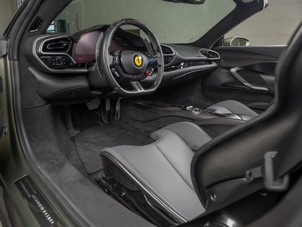 Certified Used 2025 Verde Masoni Opaco Ferrari  image 25