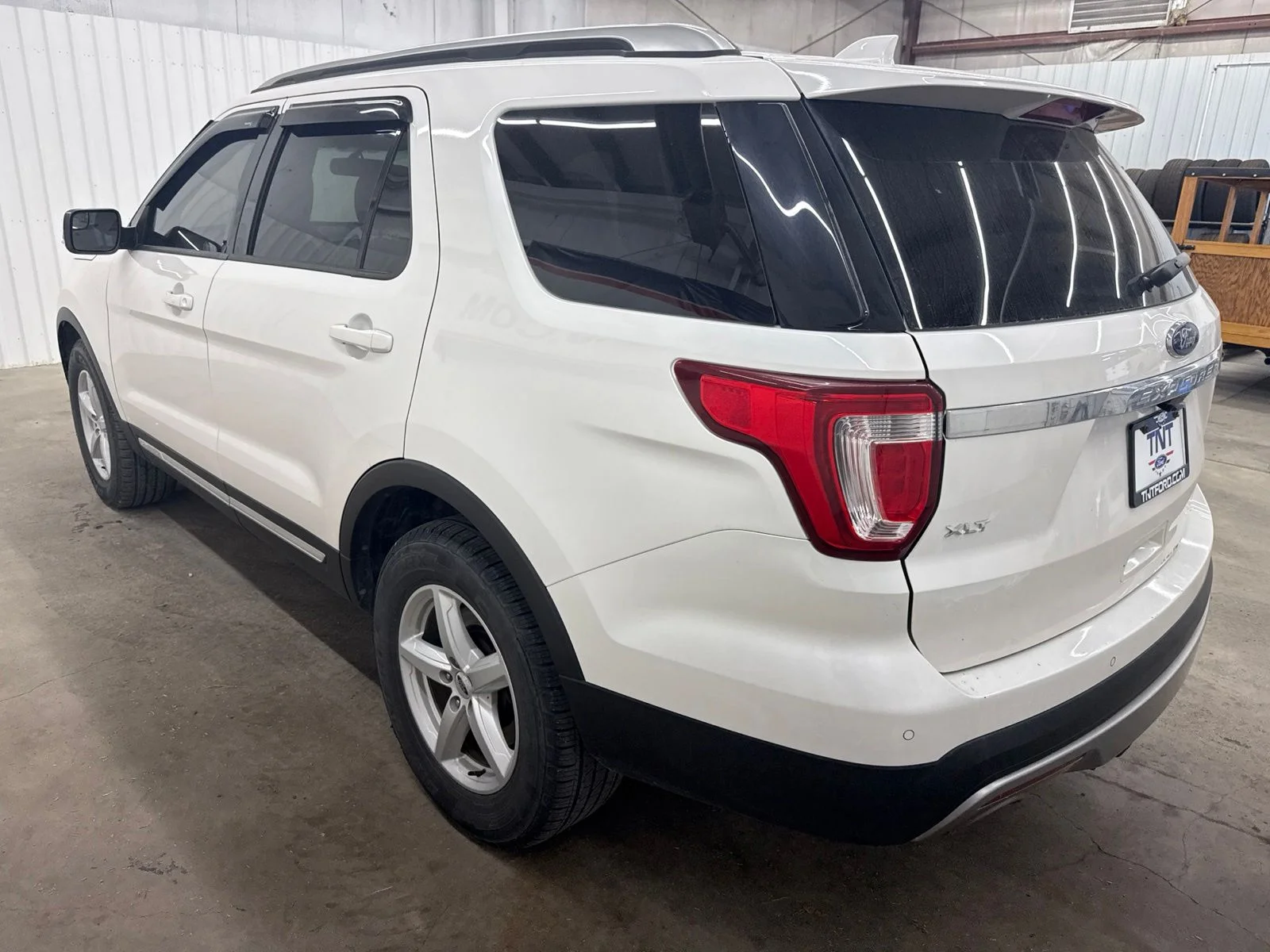 Used 2016 White Ford XLT image 6