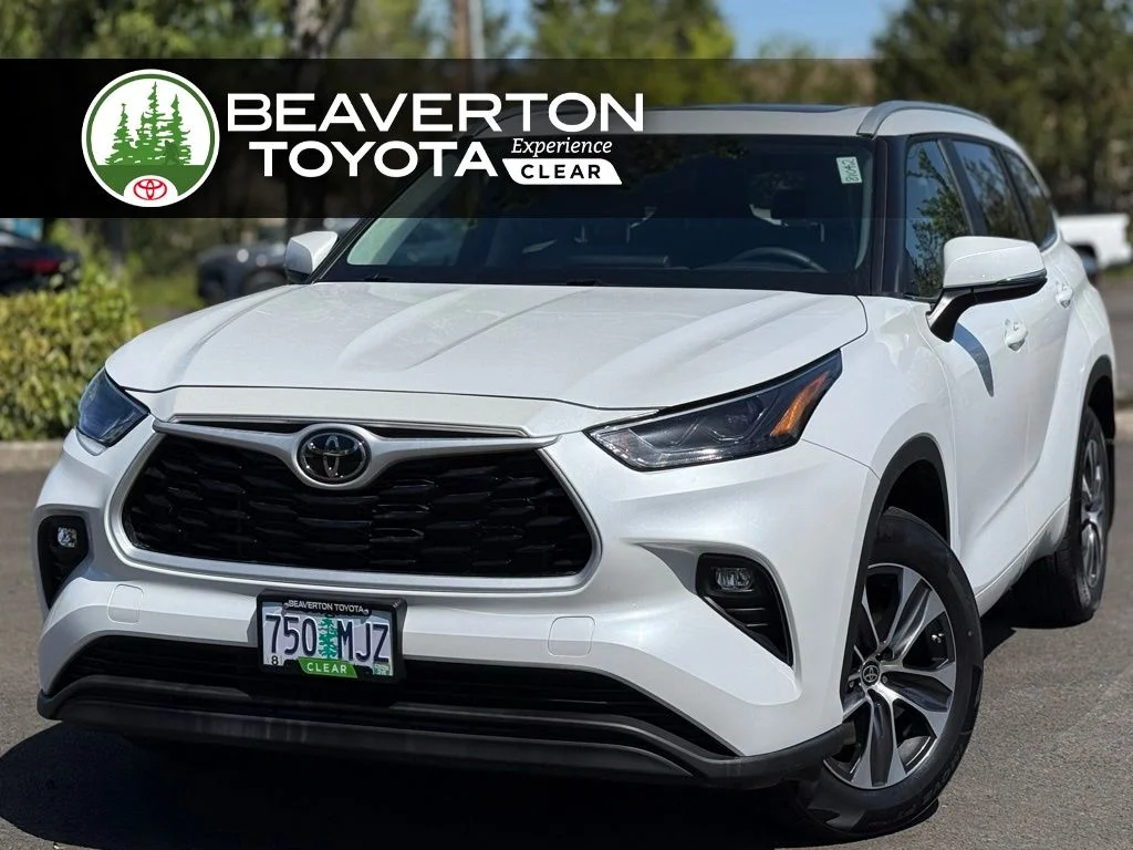 2023 Toyota Highlander XLE AWD's photo