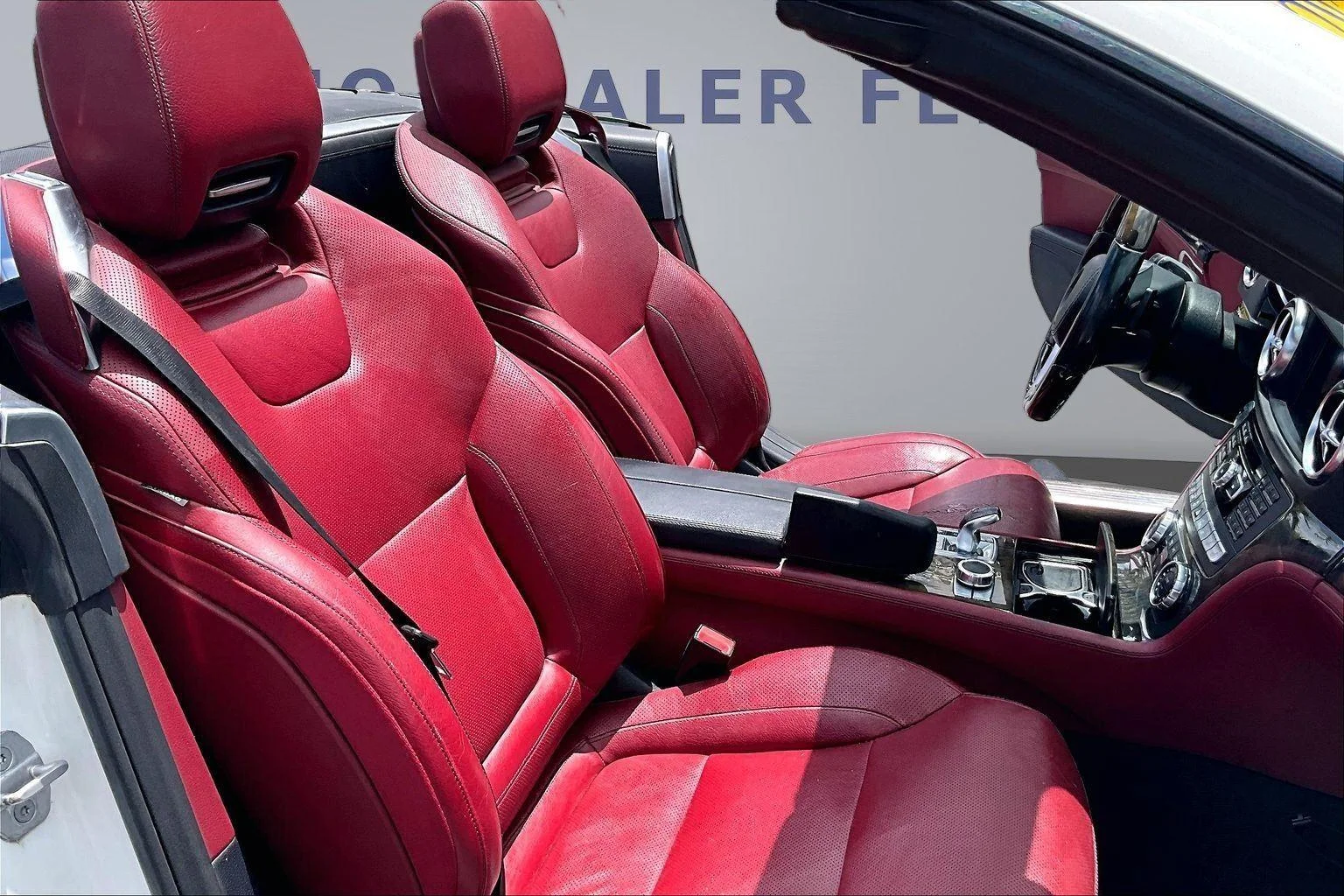 Used 2016 Polar White Mercedes-Benz SL 400 image 23