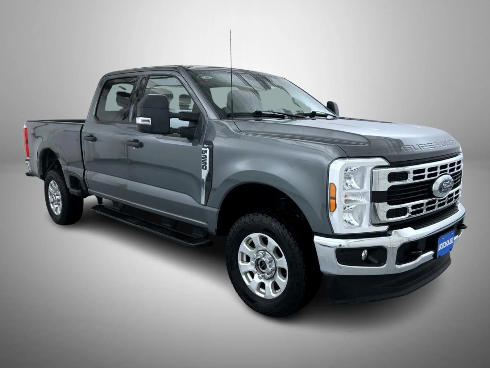 Used 2024 Gray Ford XLT image 3