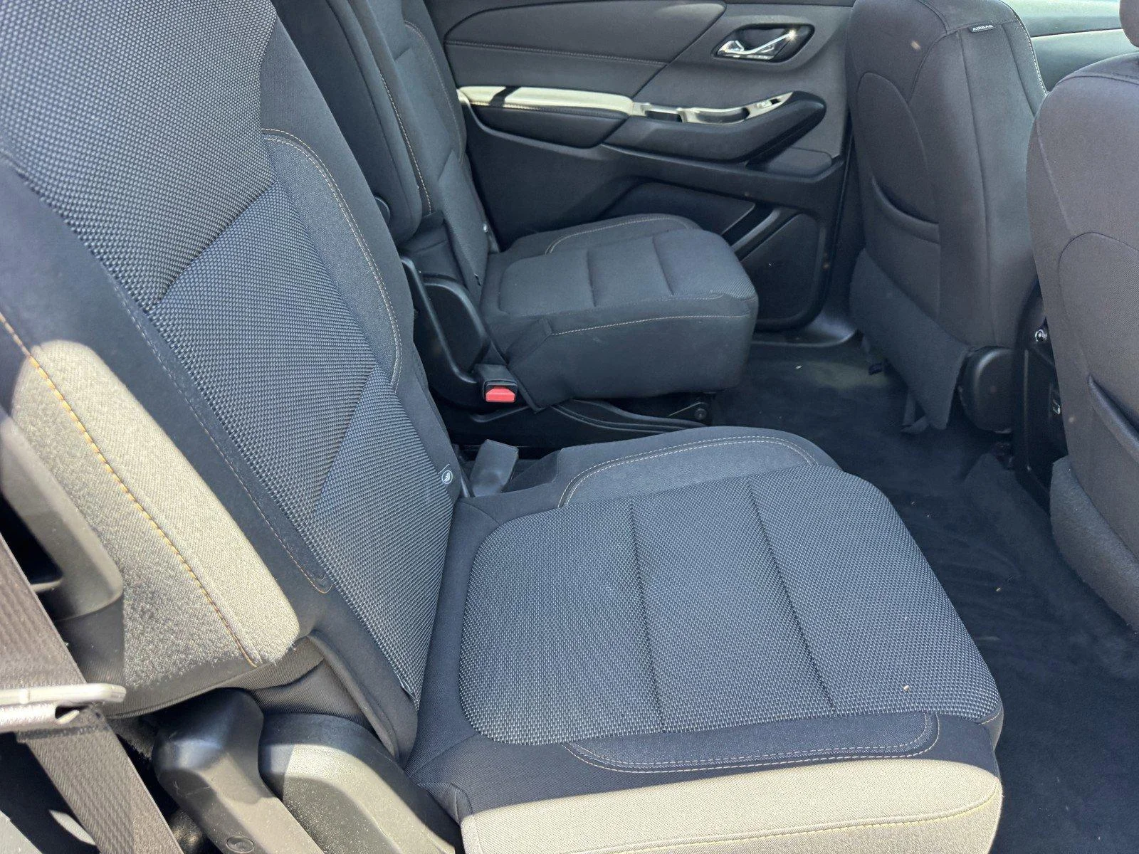 Used 2020 Mosaic Black Metallic Chevrolet LT Cloth image 10