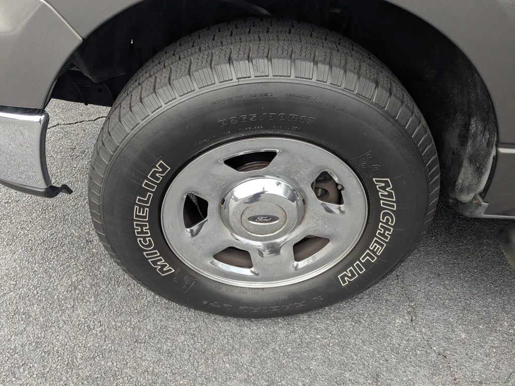 Used 2005  Ford XLT image 10