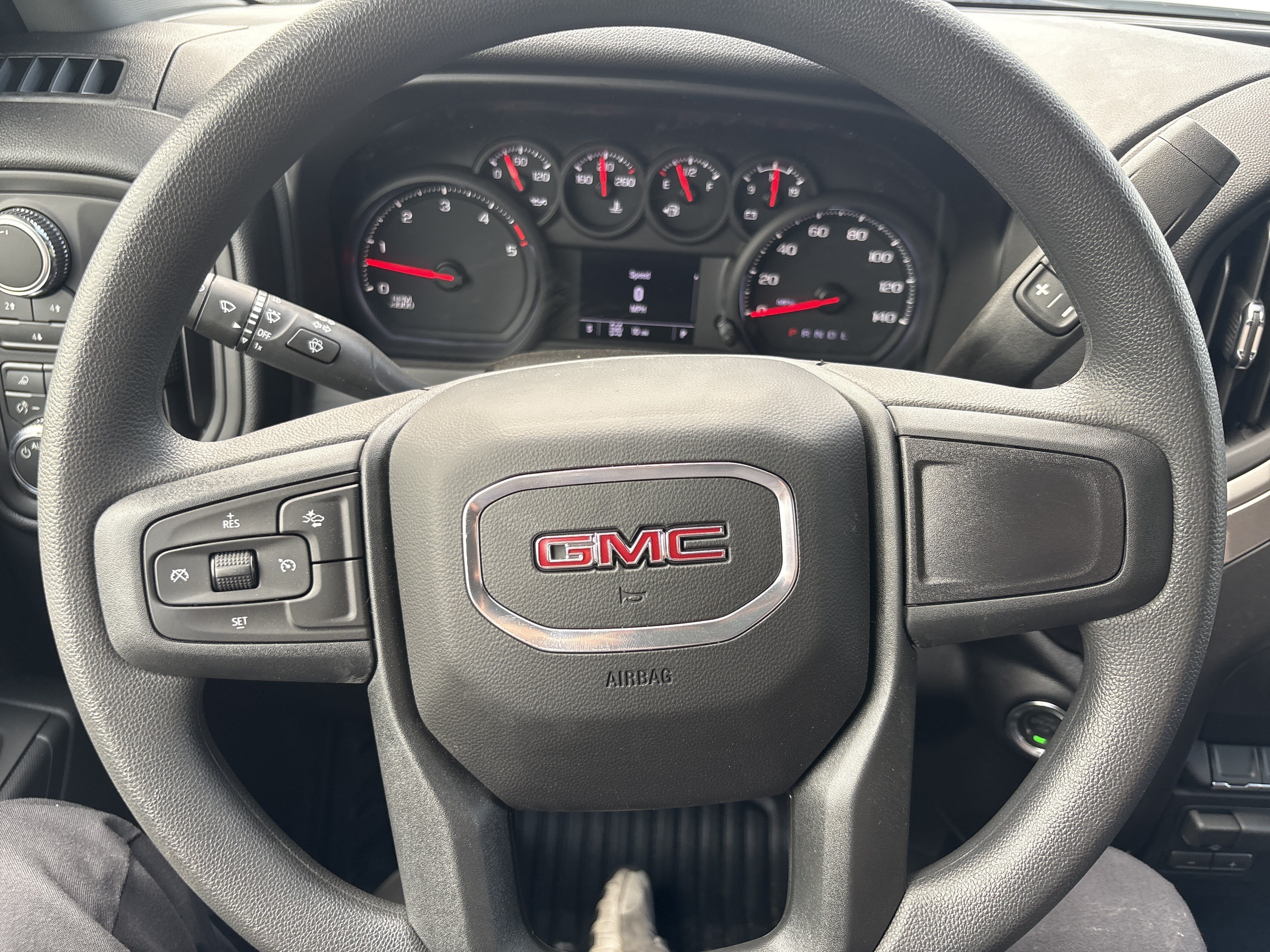 New 2026 Summit White GMC Pro image 20