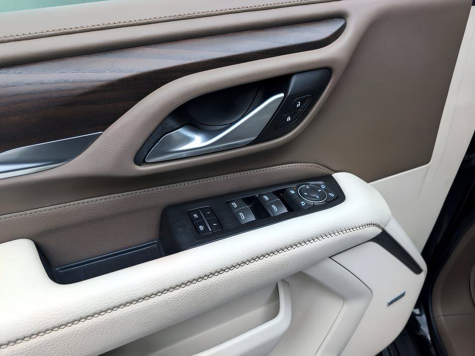 Used 2022 Onyx Black GMC Denali image 9