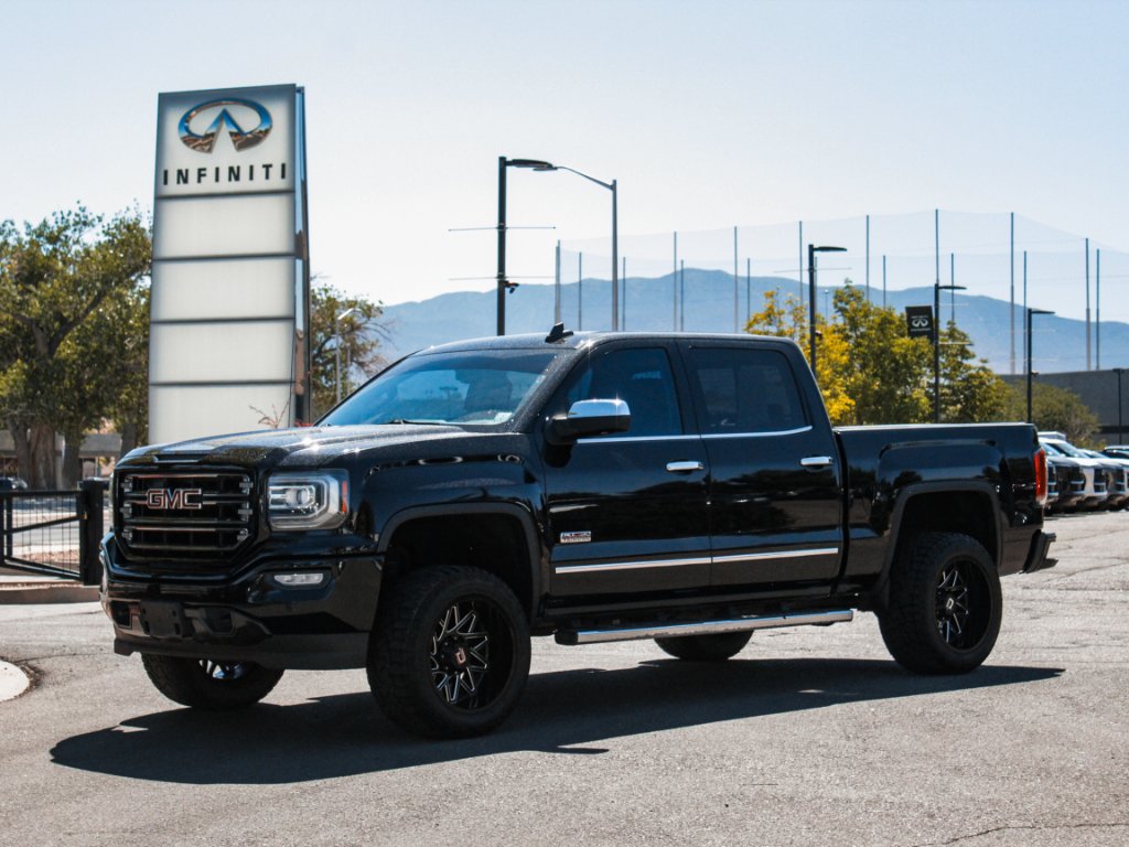 Used 2016 Onyx Black GMC SLT image 1