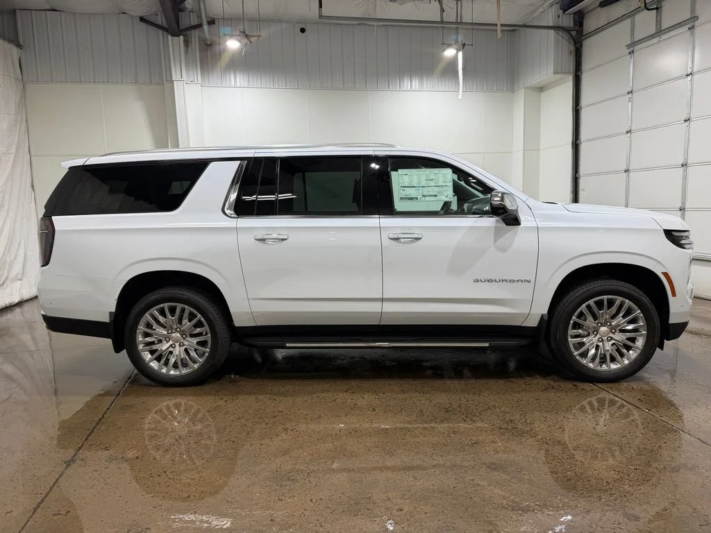 2026 Chevrolet Suburban Premier - Photo 17