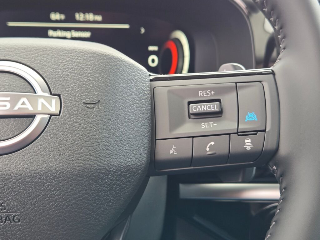 New 2026 Everest White Pearl TriCoat / Super Black Two-tone Nissan Platinum image 37
