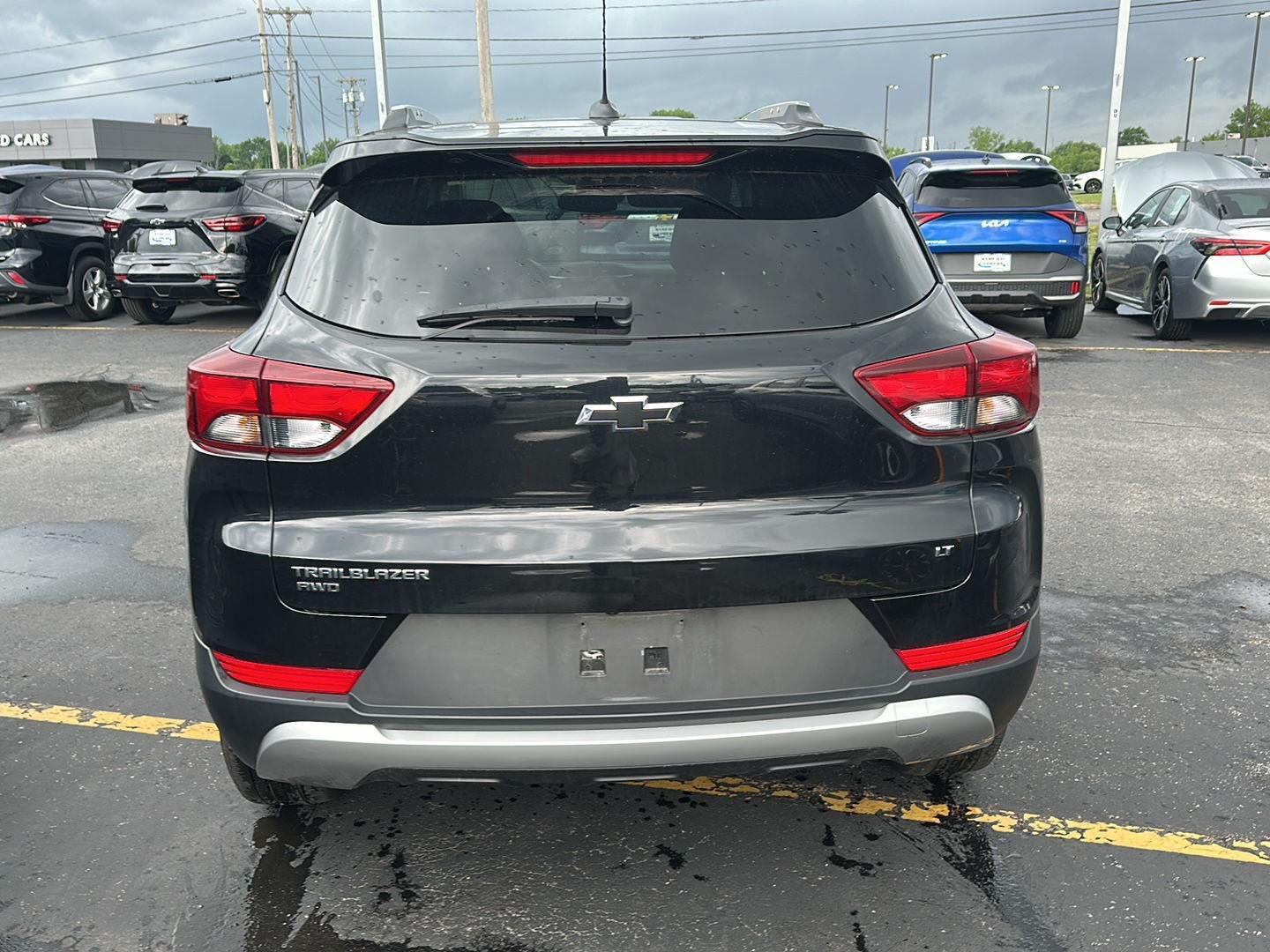 Used 2023 Mosaic Black Metallic Chevrolet LT image 3