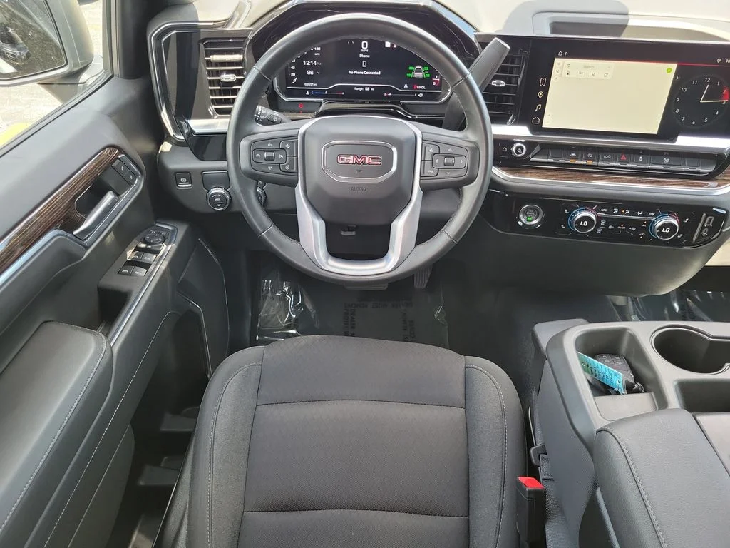 Used 2023 Black GMC Elevation image 19