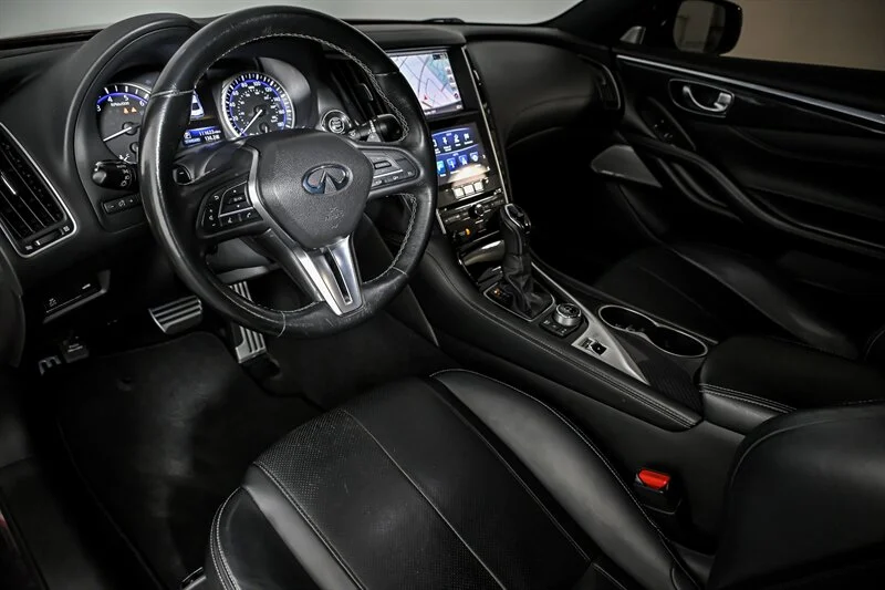 Used 2018 Dynamic Sunstone Red INFINITI Red Sport 400 image 16
