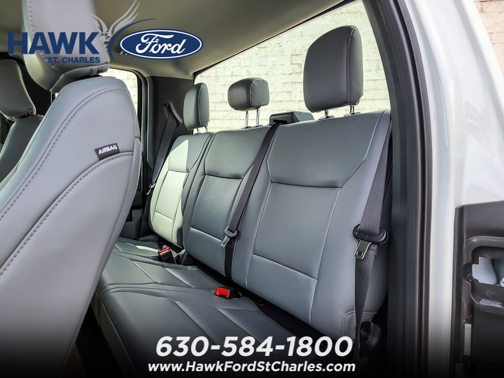 New 2026 Oxford White Ford F-450® XL image 9